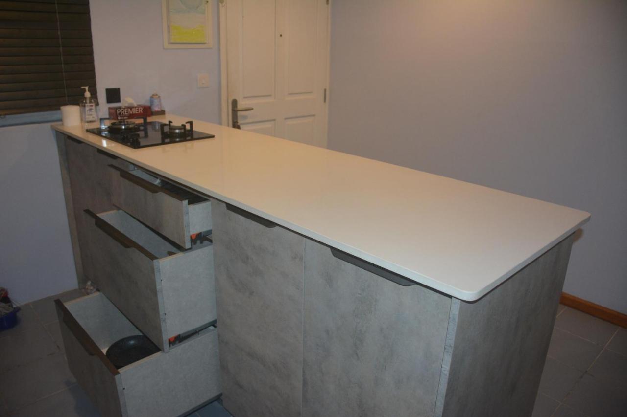 Ashiana Oceanside Apartment Flic-en-Flacq エクステリア 写真